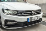 VOLKSWAGEN Passat Variant 2.0TDI 150cv DSG R-Line  outlet