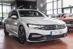 VOLKSWAGEN Passat Variant 2.0TDI 150cv DSG R-Line  outlet