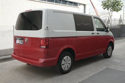 VOLKSWAGEN Transporter