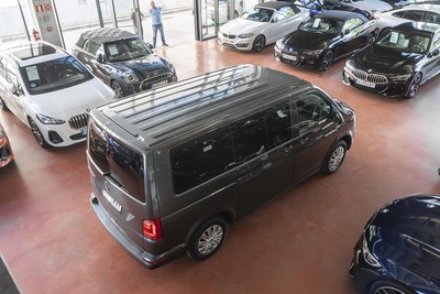 VOLKSWAGEN Caravelle