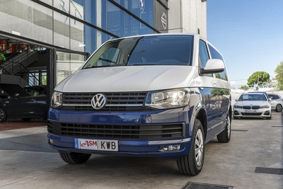 VOLKSWAGEN Caravelle