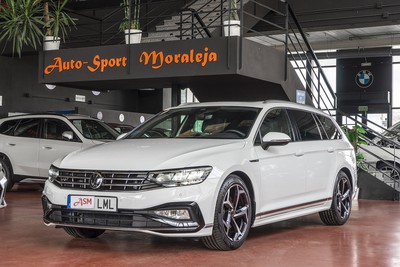 VOLKSWAGEN Passat Variant 2.0TDI 150cv DSG R-Line outlet