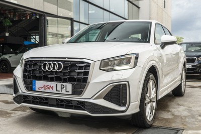 AUDI Q2