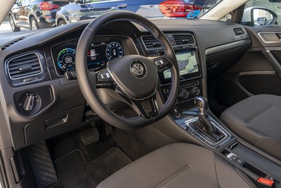 VOLKSWAGEN e-Golf