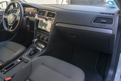 VOLKSWAGEN e-Golf