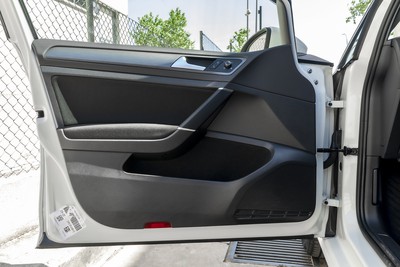 VOLKSWAGEN e-Golf