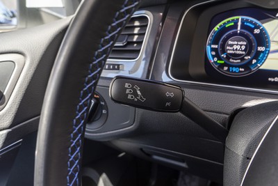 VOLKSWAGEN e-Golf