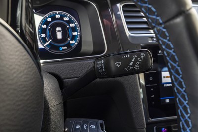 VOLKSWAGEN e-Golf