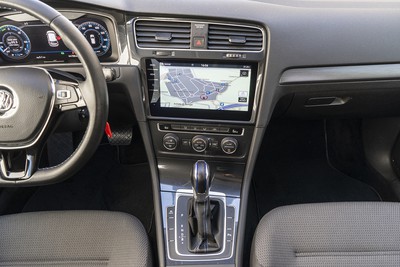 VOLKSWAGEN e-Golf