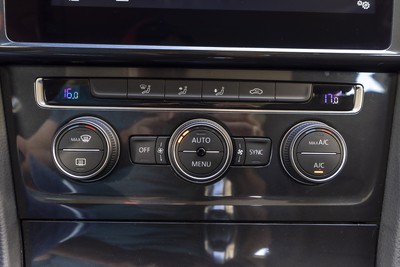 VOLKSWAGEN e-Golf