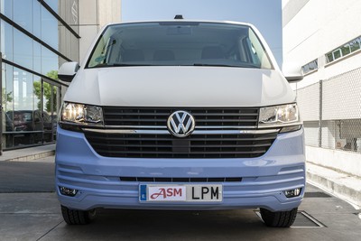 VOLKSWAGEN Caravelle