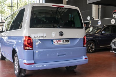VOLKSWAGEN Caravelle