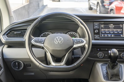 VOLKSWAGEN Caravelle