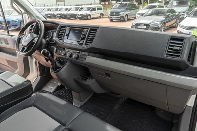 VOLKSWAGEN Crafter