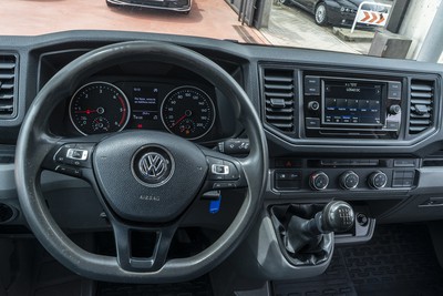 VOLKSWAGEN Crafter