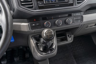VOLKSWAGEN Crafter
