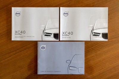 VOLVO XC40