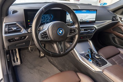 BMW I4