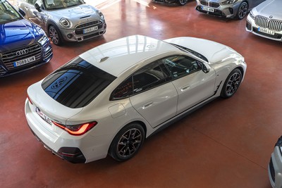 BMW I4