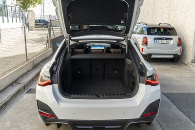 BMW I4