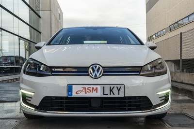 VOLKSWAGEN e-Golf