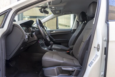VOLKSWAGEN e-Golf