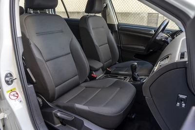 VOLKSWAGEN e-Golf
