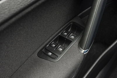 VOLKSWAGEN e-Golf