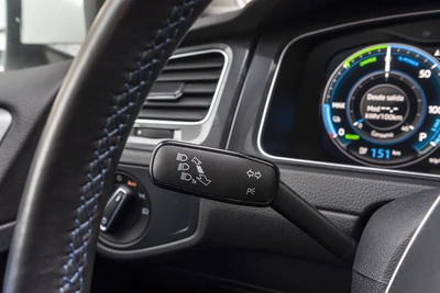VOLKSWAGEN e-Golf