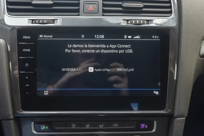 VOLKSWAGEN e-Golf