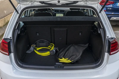 VOLKSWAGEN e-Golf