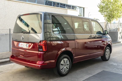 VOLKSWAGEN Caravelle
