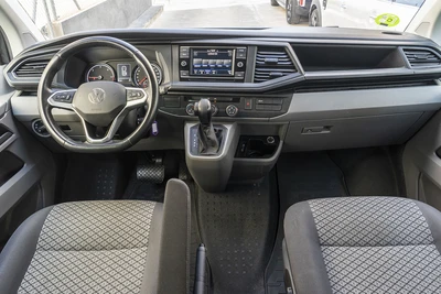 VOLKSWAGEN Caravelle