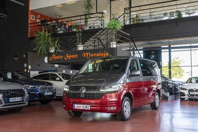 VOLKSWAGEN Caravelle