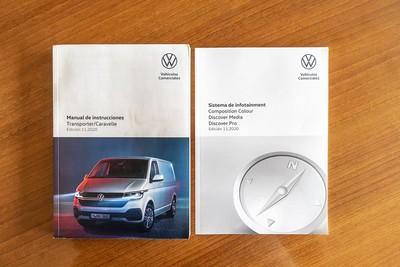 VOLKSWAGEN Caravelle