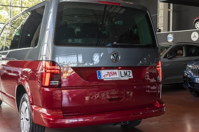 VOLKSWAGEN Caravelle
