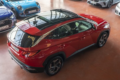 HYUNDAI 
