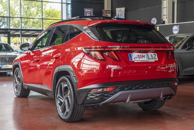 HYUNDAI 