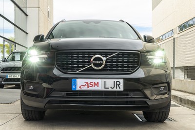 VOLVO XC40