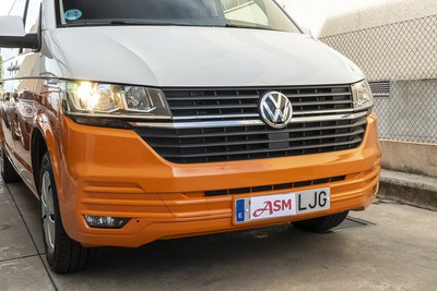 VOLKSWAGEN Caravelle