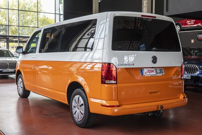 VOLKSWAGEN Caravelle