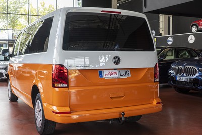 VOLKSWAGEN Caravelle