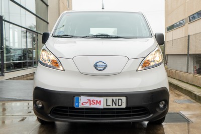 NISSAN NV 200