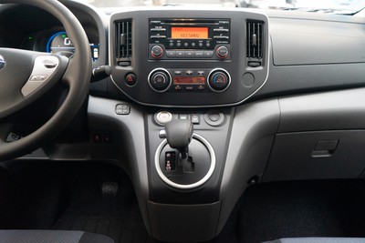 NISSAN NV 200