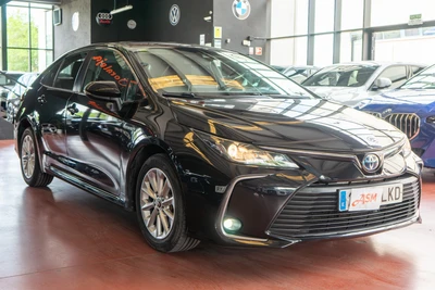 TOYOTA Corolla Sedan
