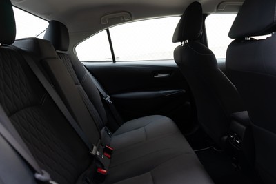 TOYOTA Corolla Sedan
