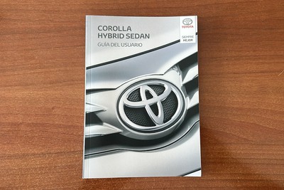 TOYOTA Corolla Sedan