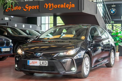 TOYOTA Corolla Sedan