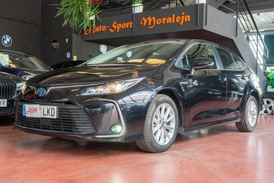 TOYOTA Corolla Sedan
