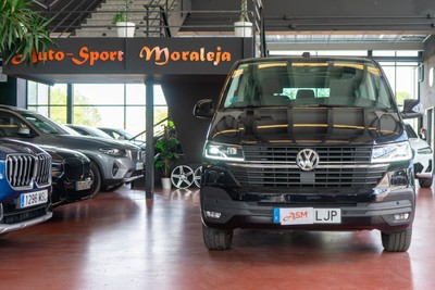 VOLKSWAGEN Caravelle